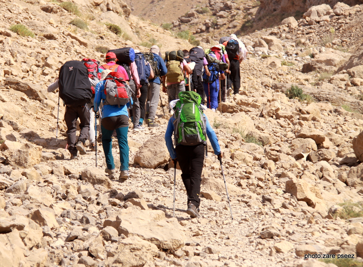 صعود کوهنوردان سازمان منطقه ویژه پارس به قله اشترانکوه 20
