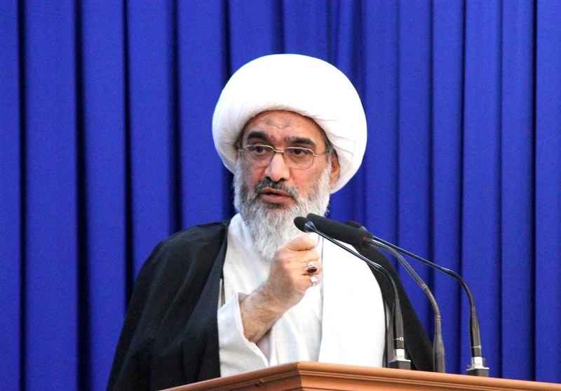 The President Appreciated for his Order to Put in to Action the Social Responsibility of the Oil Ministry in Bushehr