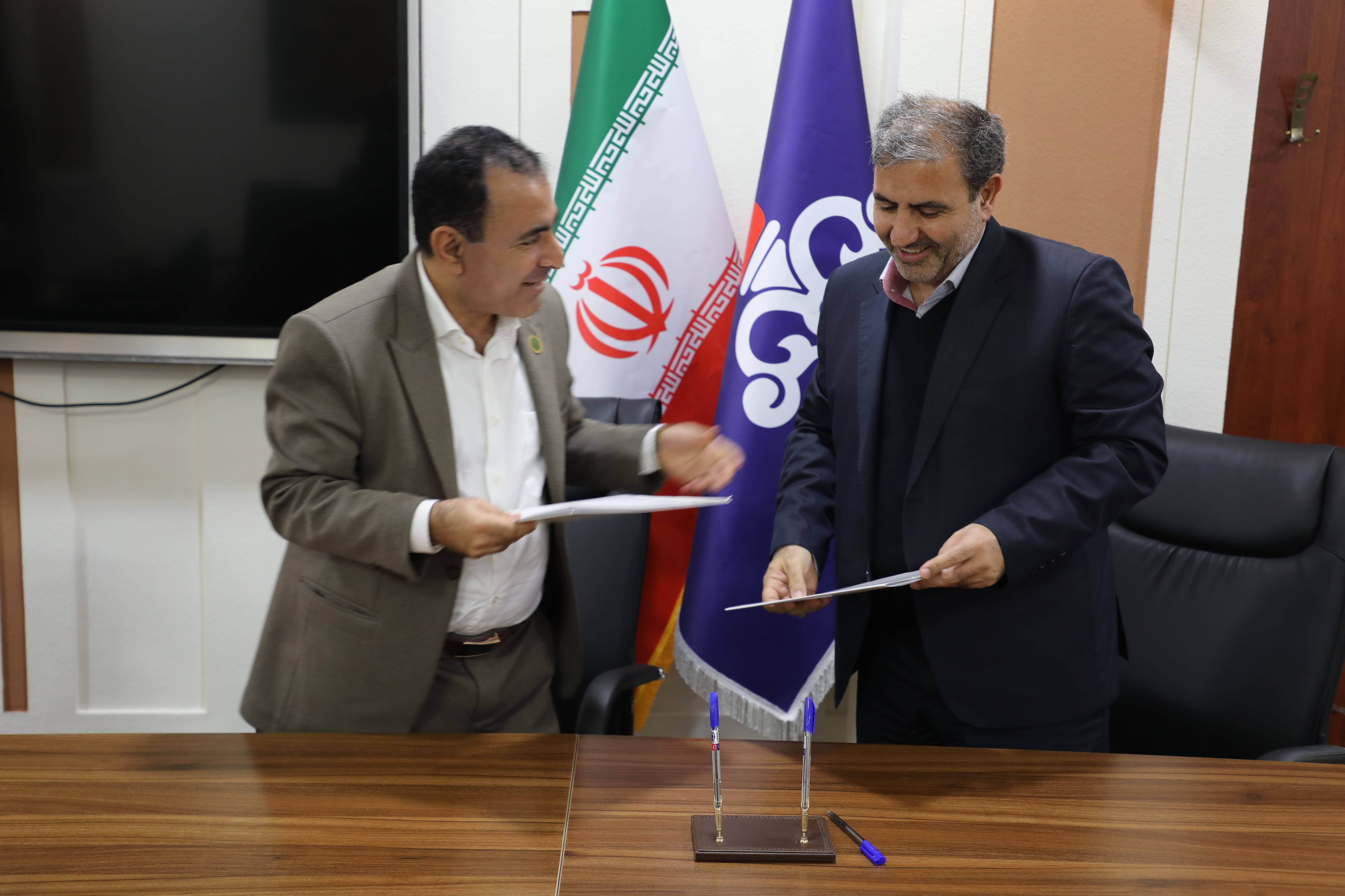Memorandum of Understanding Signed for the Construction of Environmental Monitoring Center in Asalouyeh