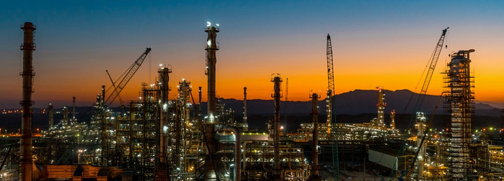 Iran's Euro-5 Gasoline Output Reaches 79 ml/d