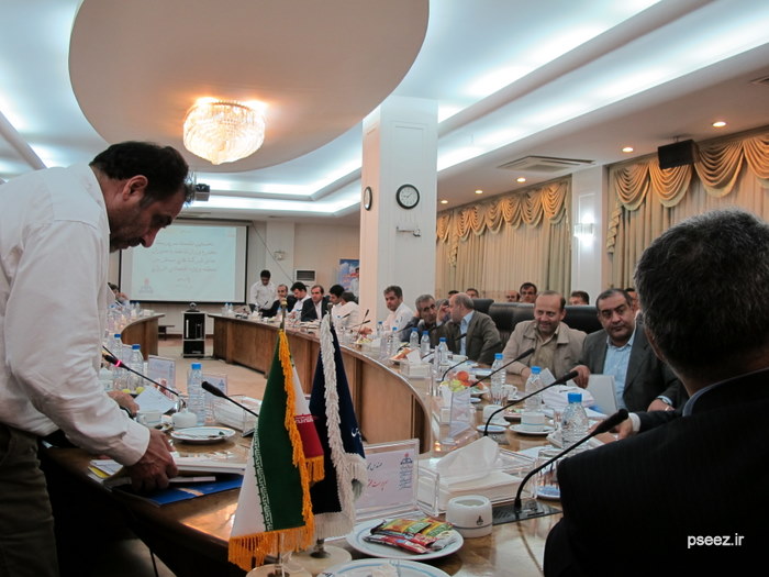 نشست هم اندیشی