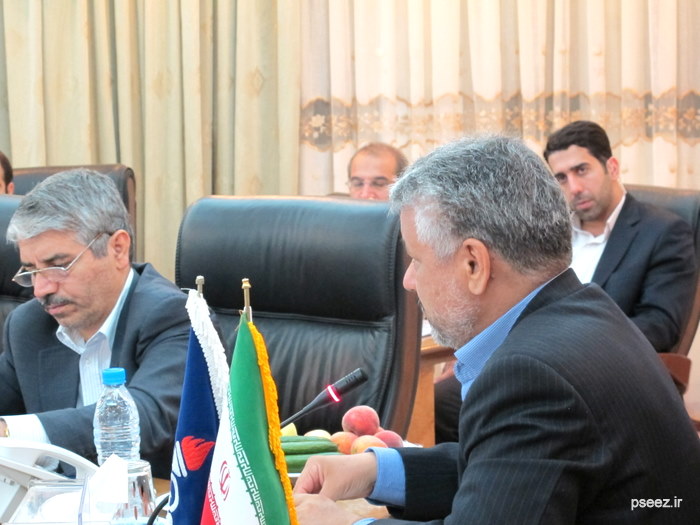 نشست هم اندیشی