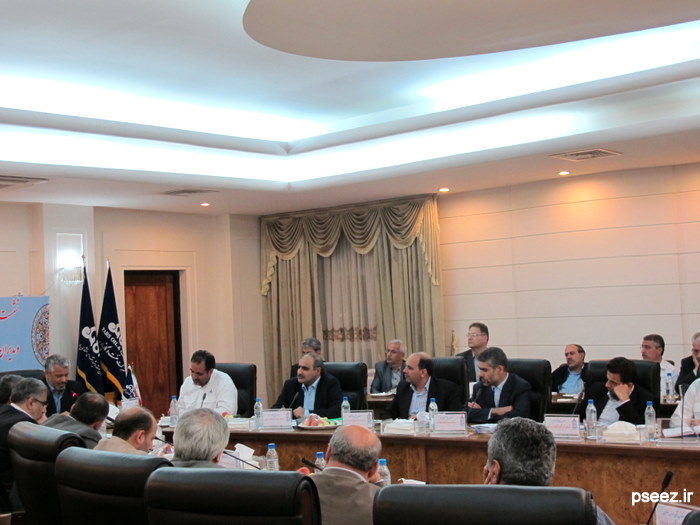 نشست هم اندیشی