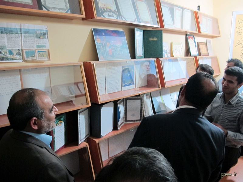 مراسم ضیافت افطاری کوچکترین مدرسه دنیا
