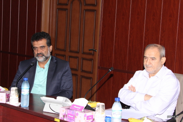 مشاور پژوهشی وزیر