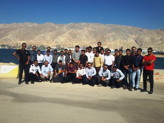 بازدید  <strong class='sis-keyword'>دانشجویان</strong> از بندر