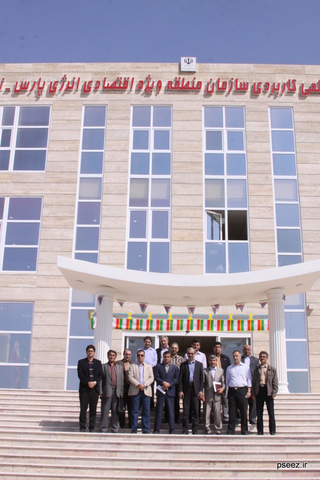 بازدید فرماندار کنگان از روند اجرایی تفاهم نامه نخبه پروری سازمان منطقه ویژه پارس 11