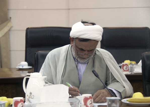 نشست  <strong class='sis-keyword'>روحانیون</strong> 4