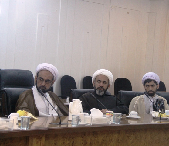 نشست  <strong class='sis-keyword'>روحانیون</strong> 5