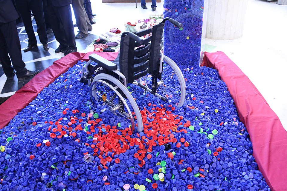 همایش جمع اوری بطری پلاستیکی اریا ساسول 6