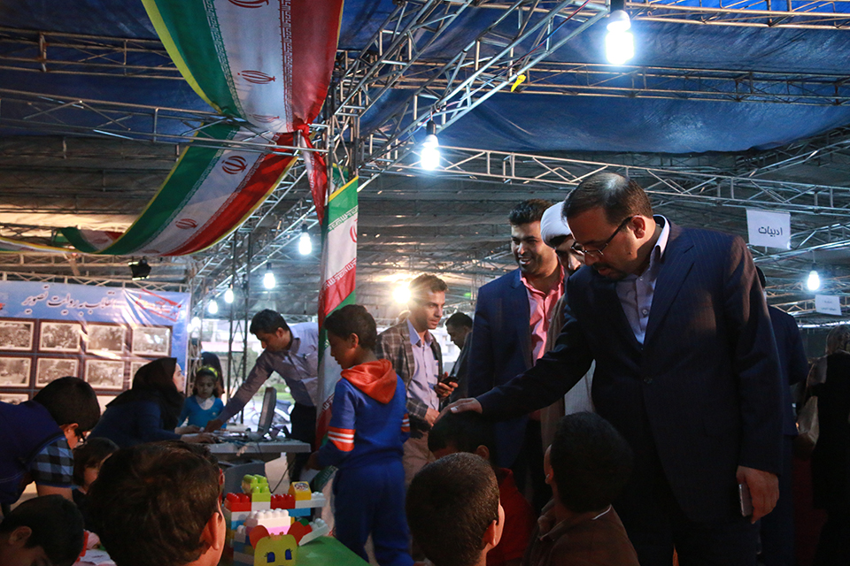 نمایشگاه کتاب 12