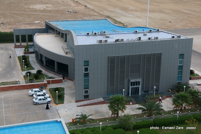 فرودگاه 32