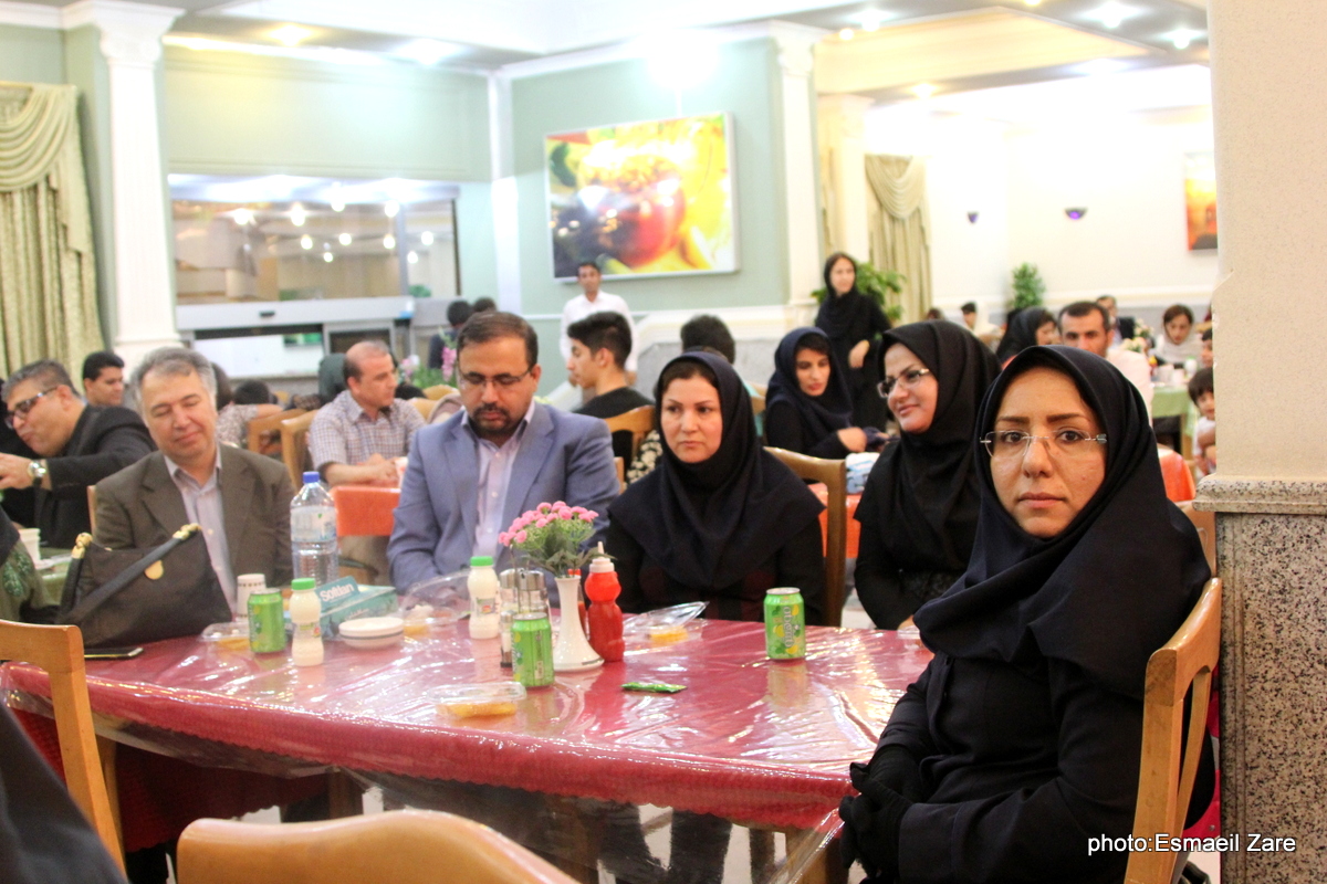 مراسم  <strong class='sis-keyword'>افطار</strong> در جم 16