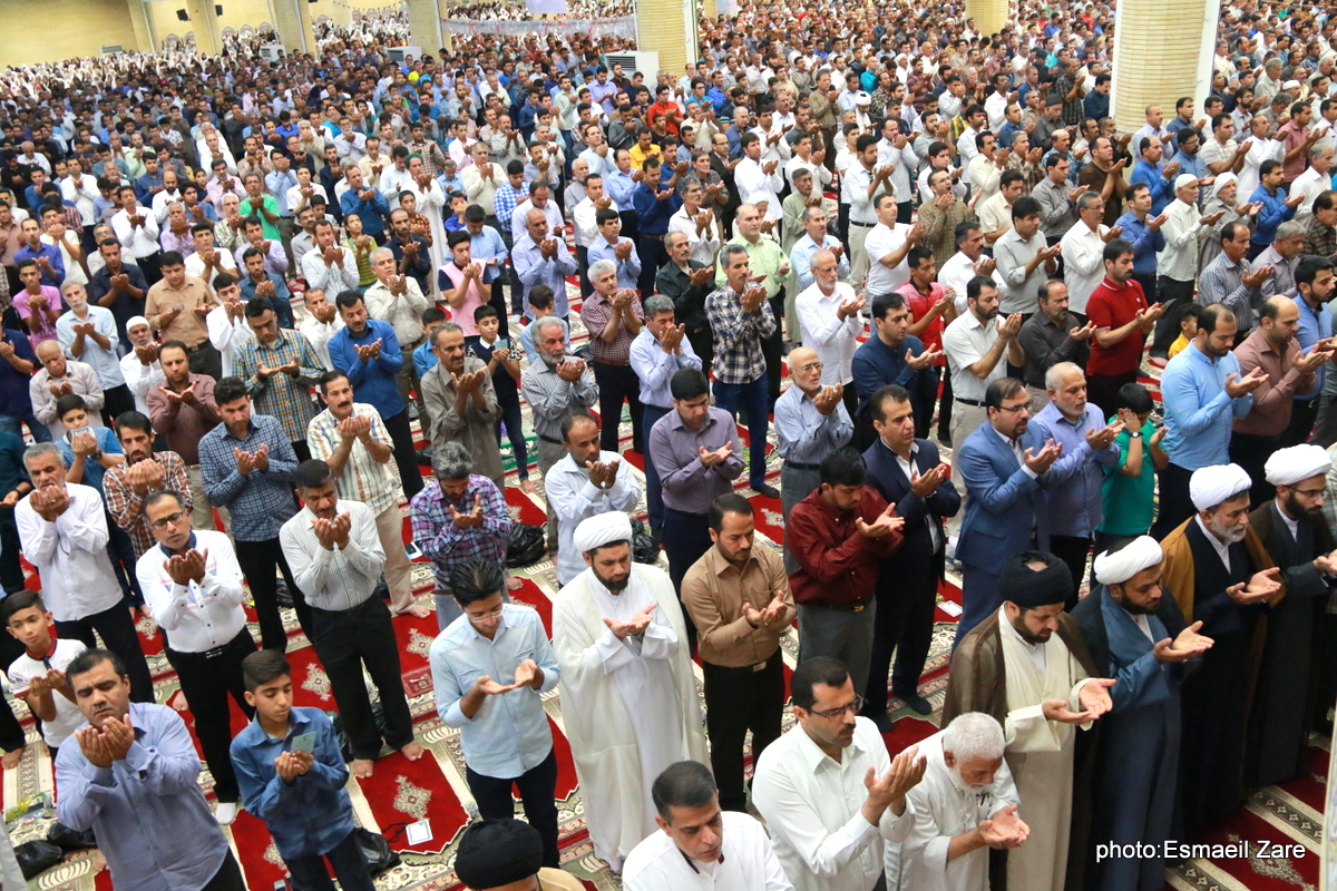 نماز عید فطر کنگان 17