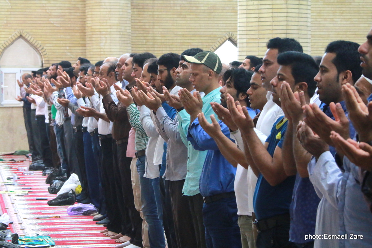 نماز عید فطر کنگان 21