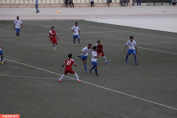 بازی تیم های استقلال و پرسپولیس نایبند 8
