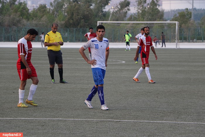 بازی تیم های استقلال و پرسپولیس نایبند 14