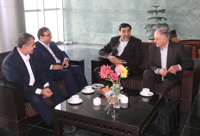 بازدید مهندس کاردر و عادل آذر از پارس جنوبی 4