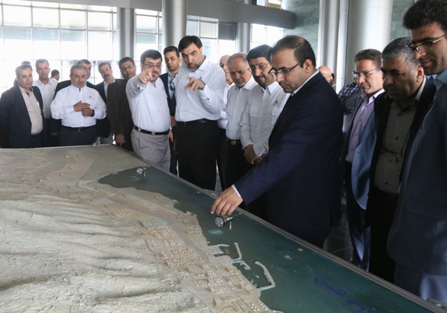 بازدید مهندس کاردر و عادل آذر از پارس جنوبی 7