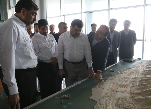 بازدید مهندس کاردر و عادل آذر از پارس جنوبی 9