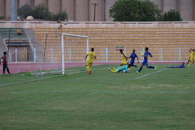 دیدار دو تیم  <strong class='sis-keyword'>فوتبال</strong> پارس جنوبی جم و استقلال اهواز 2 11
