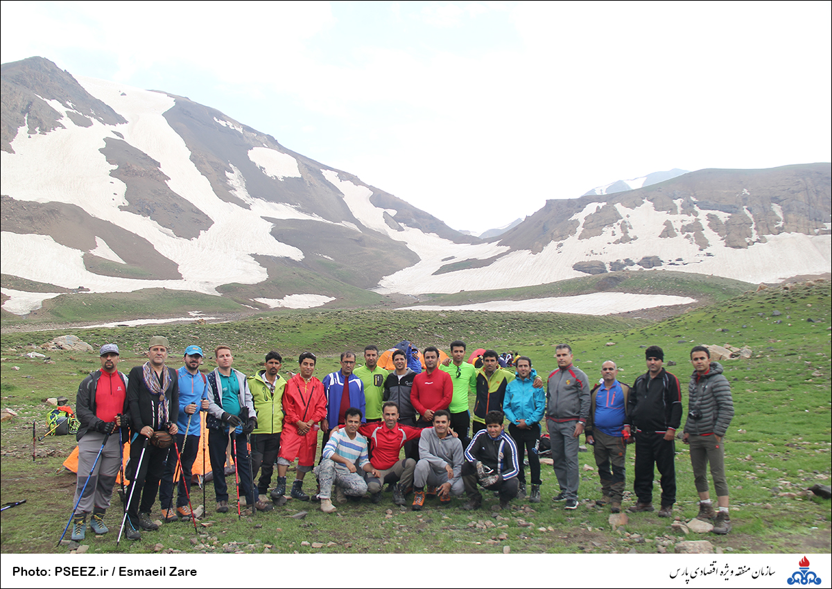 صعود به  <strong class='sis-keyword'>علم کوه</strong> 18