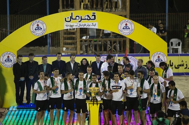 قهرمانی تیم  <strong class='sis-keyword'>فوتبال</strong>  <strong class='sis-keyword'>ساحلی</strong> 10