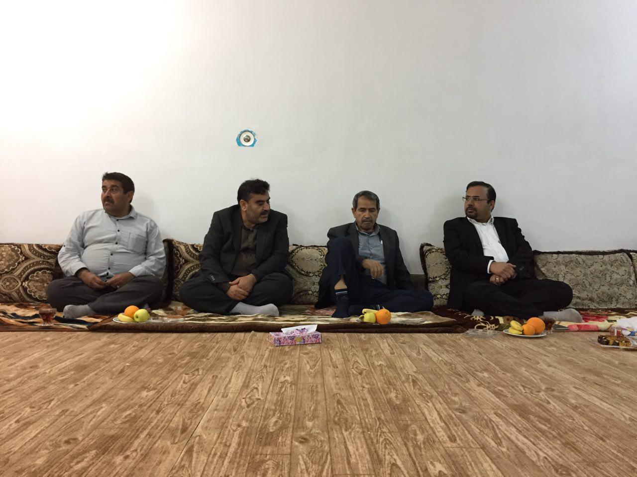دیدار مدیر عامل سازمان با خانواده های داغدار مرحومان پزشکی و نورآبادیان 2