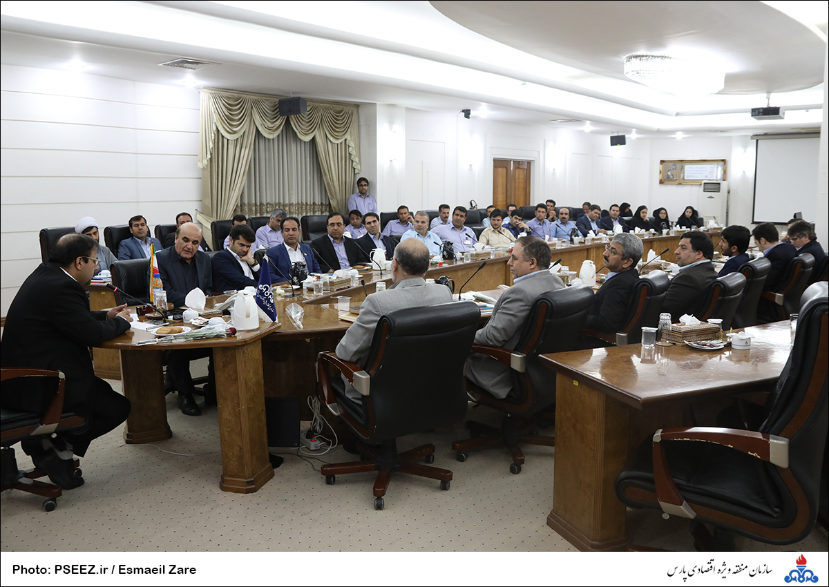جلسه مدیر عامل و فرندان شاهد به مناسبت روز شهید 24