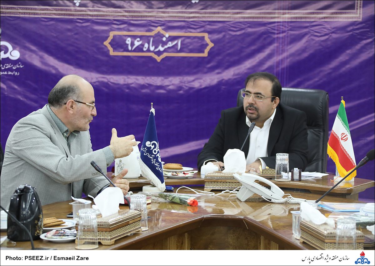 جلسه مدیر عامل و فرندان شاهد به مناسبت روز شهید 30