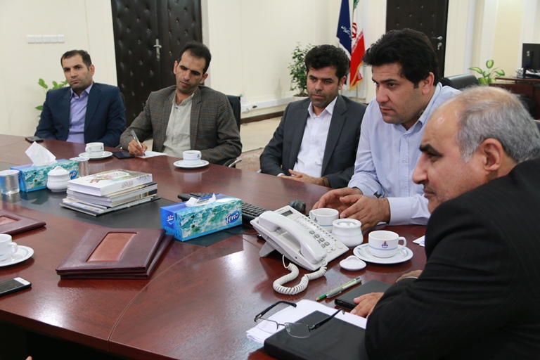 کارگروه پیگیری مسائل و مشکلات کارکنان 4