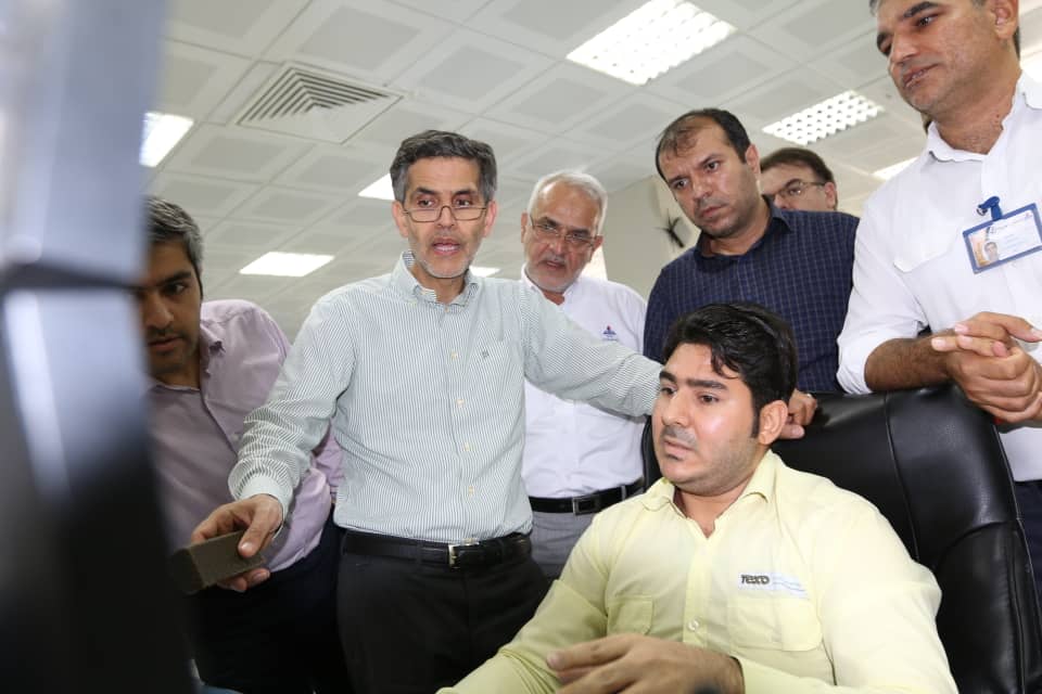 بازدید معاون وزیر نفت در امور مهندسی از فاز 14  <strong class='sis-keyword'>پارس جنوبی</strong> 15