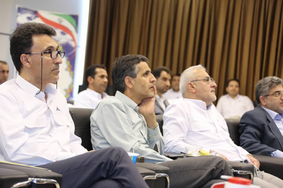 بازدید معاون وزیر نفت در امور مهندسی از فاز 14  <strong class='sis-keyword'>پارس جنوبی</strong> 20