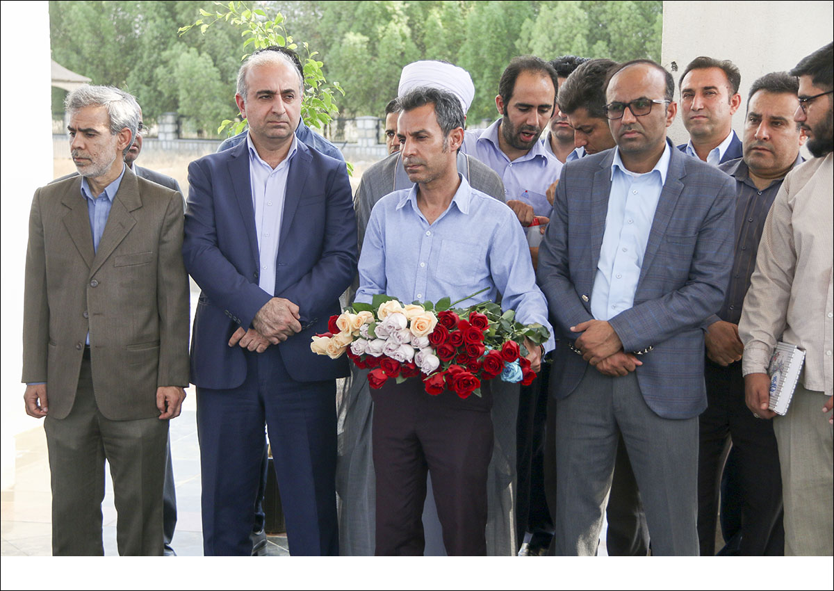 میثاق با شهدا در هفته دولت 22