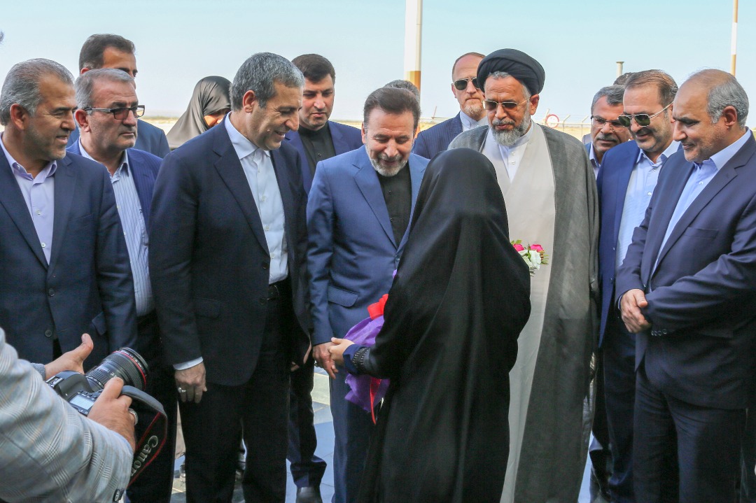 بازدید  <strong class='sis-keyword'>واعظی</strong>  12