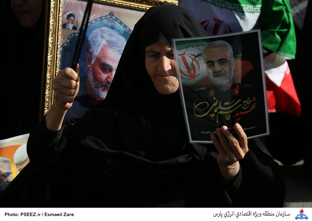 راهپیمایی  <strong class='sis-keyword'>بیست ودوم بهمن ماه</strong> 7