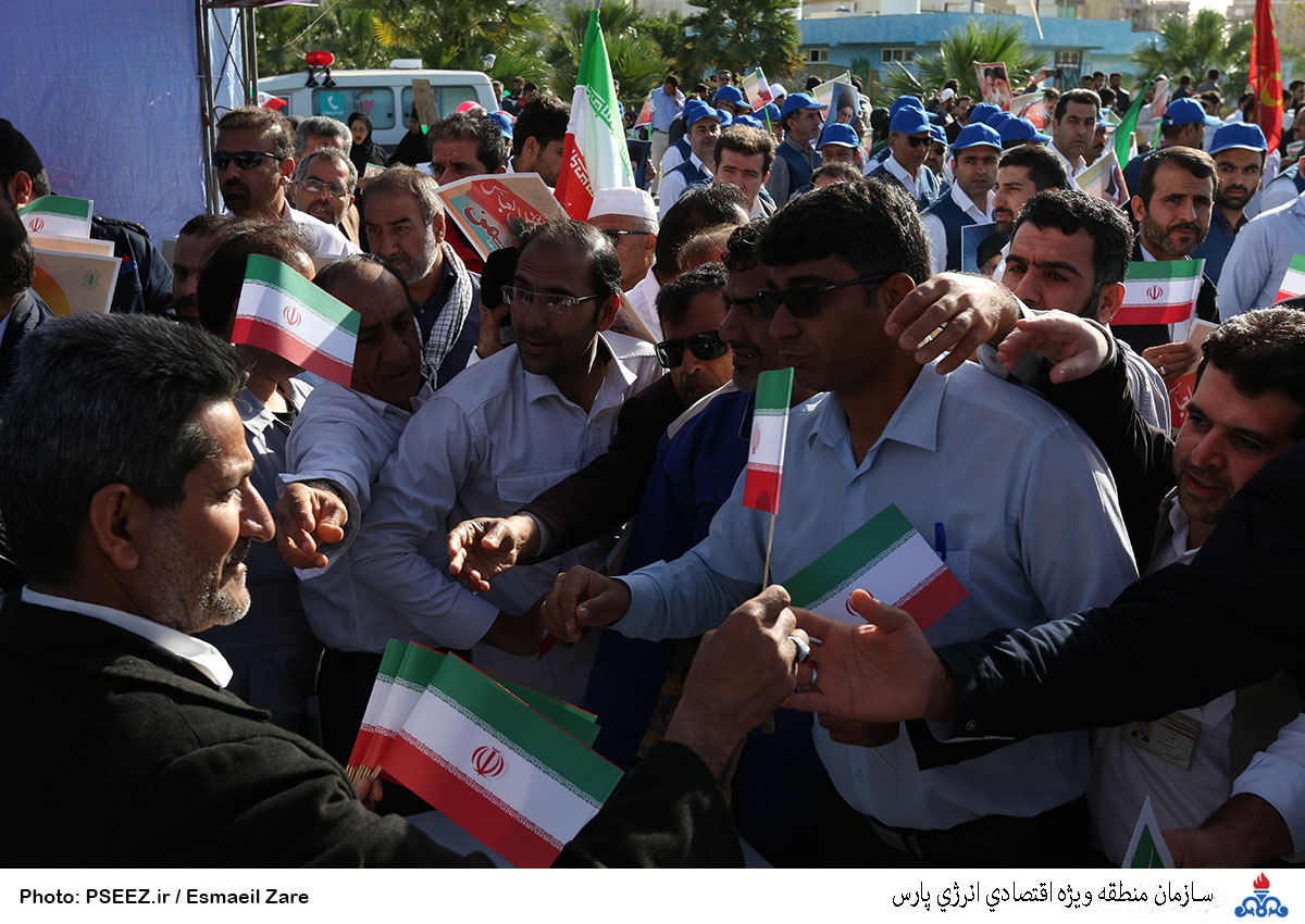 راهپیمایی  <strong class='sis-keyword'>بیست ودوم بهمن ماه</strong> 16