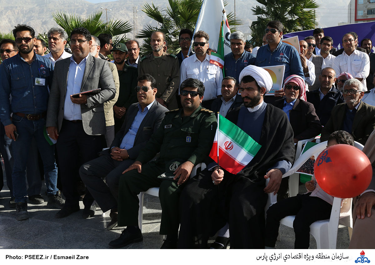 راهپیمایی  <strong class='sis-keyword'>بیست ودوم بهمن ماه</strong> 23