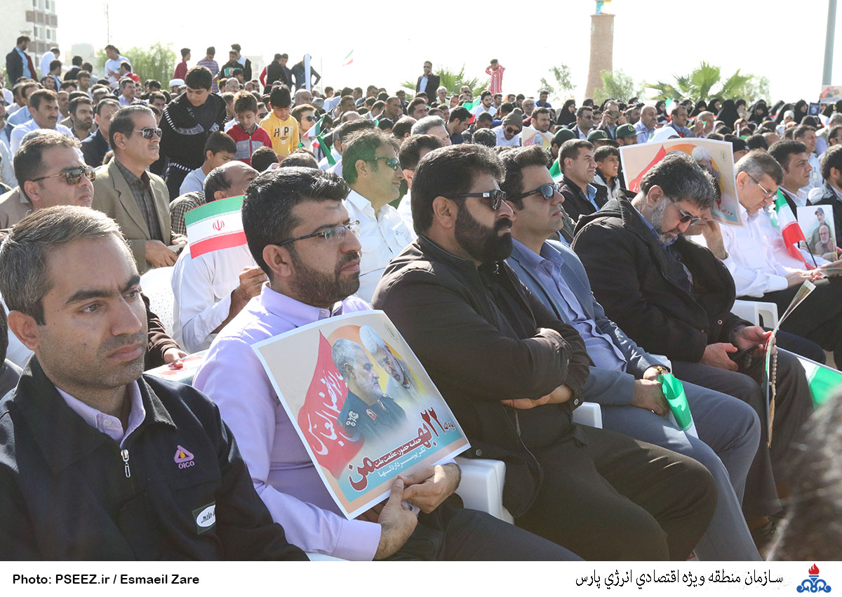 راهپیمایی  <strong class='sis-keyword'>بیست ودوم بهمن ماه</strong> 36