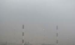 بارش باران تابستانی ساکنان و کارکنان عسلویه را شگفت زده کرد
