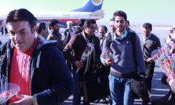 استقبال از مسافران فرودگاه بین المللی خلیج فارس همزمان با سالروز ورود تاریخی حضرت امام خمینی(ره) به کشور
