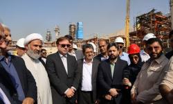 بازدید رییس و اعضای کمیسیون اصل 90 مجلس از تاسیسات آسیب دیده از جنگ رمضان