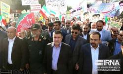 حضور مدیر عامل سازمان منطقه ویژه اقتصادی انرژی پارس در جمع مردم بوشهر در راهپیمایی یوم الله 22 بهمن