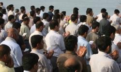 گزارش تصویری/ برگزاری نماز عید سعید فطر در عسلویه(1)