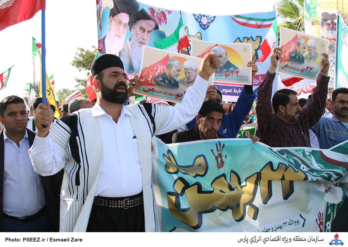 راهپیمایی ۲۲ بهمن ماه در عسلویه بر گزار شد
