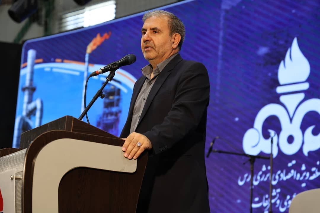 شان و کرامت کارگران باید حفظ شود