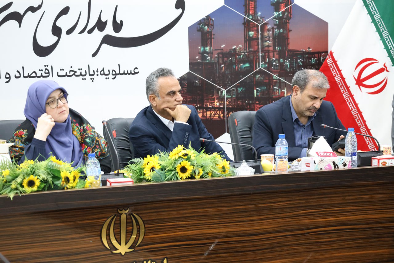 نشست سخنگوی دولت با بانوان شهرستان های عسلویه و کنگان