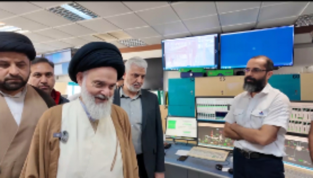 دیدار صمیمانه آیت الله حسینی بوشهری با کارکنان پالایشگاه ششم پارس جنوبی/ تقدیر  نایب رییس مجلس خبرگان رهبری از وزیر نفت/ پاک نژاد: در برابر کارکنان صنعت نفت سرتعظیم فرود می آورم