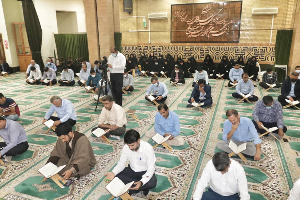 مراسم محفل انس با قرآن در سازمان منطقه ویژه پارس برگزار شد