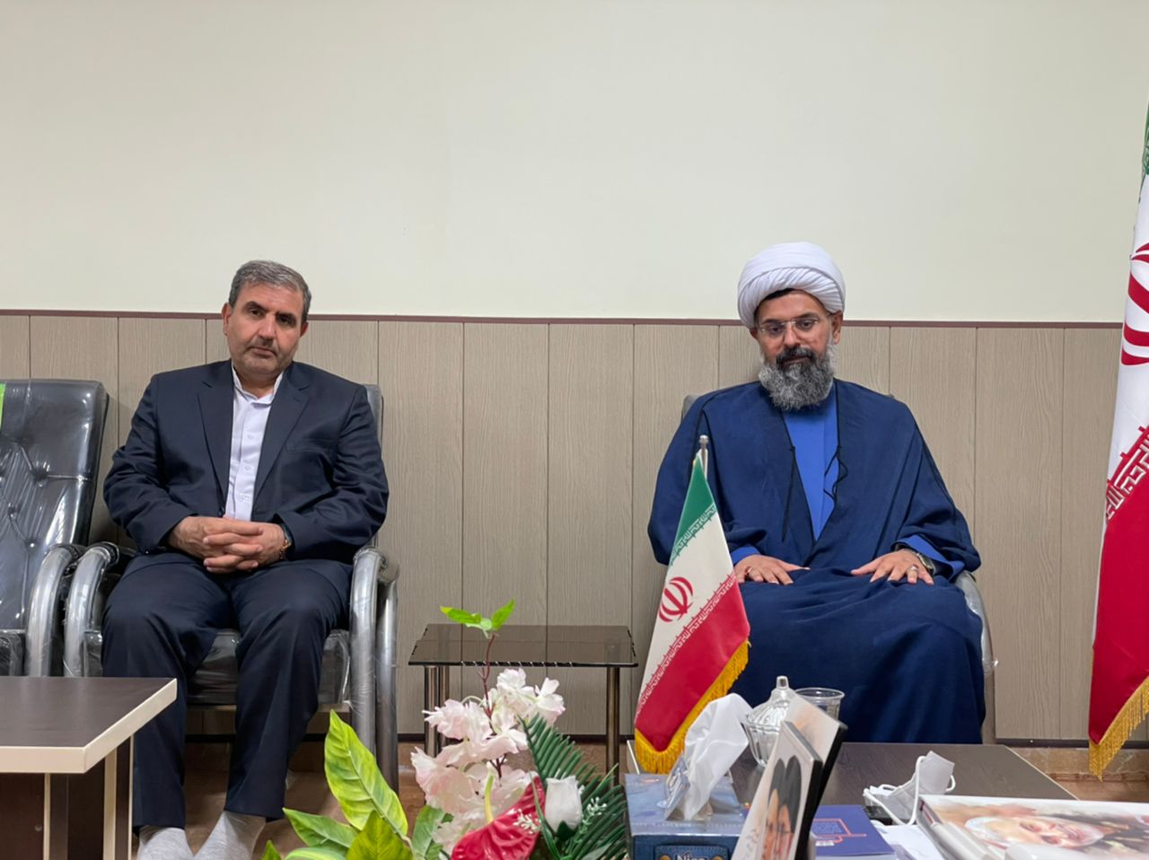 دیدار مدیر عامل منطقه ویژه اقتصادی انرژی پارس با امام جمعه شهرستان دشتی